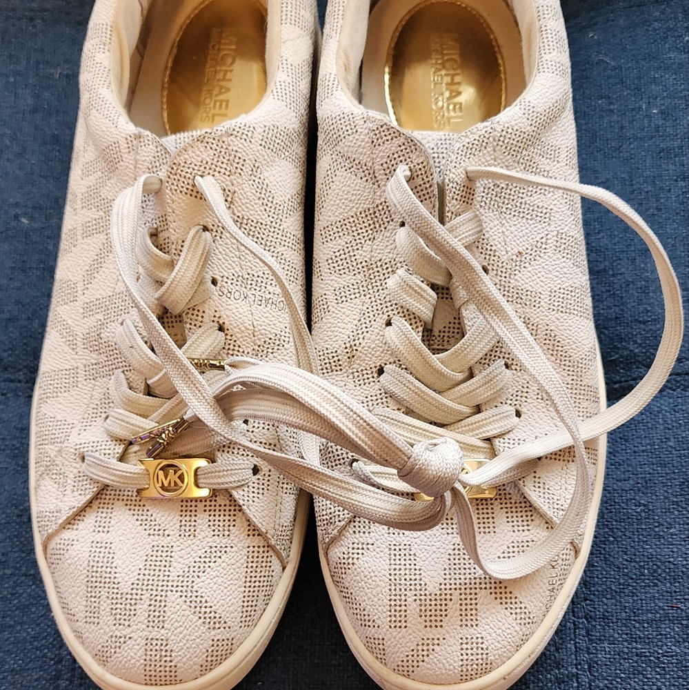 MK Michael Kors 9.5 - Picture 1 of 5